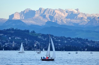 Glarner Alpen Etzel Pfannenstiel Zuerichsee Saffa Insel