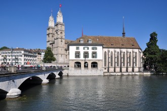 Grossmuenster Helmhaus Wasserkirche Stadthausquai Muensterhof